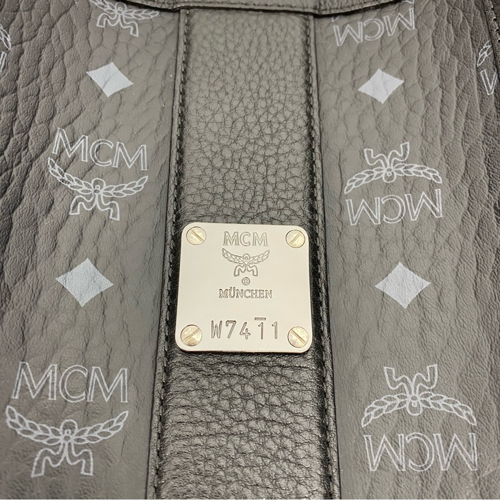 MCM Black Medium Liz Reversible Visetos Shopper - Picture 5 of 10